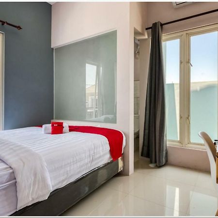 Reddoorz @ Bypass Juanda Airport Hotell Sidoarjo Exteriör bild